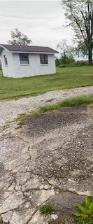 155 Round Top Road Strunk, KY 42649 - Photo 3 of 20 IMG_5147