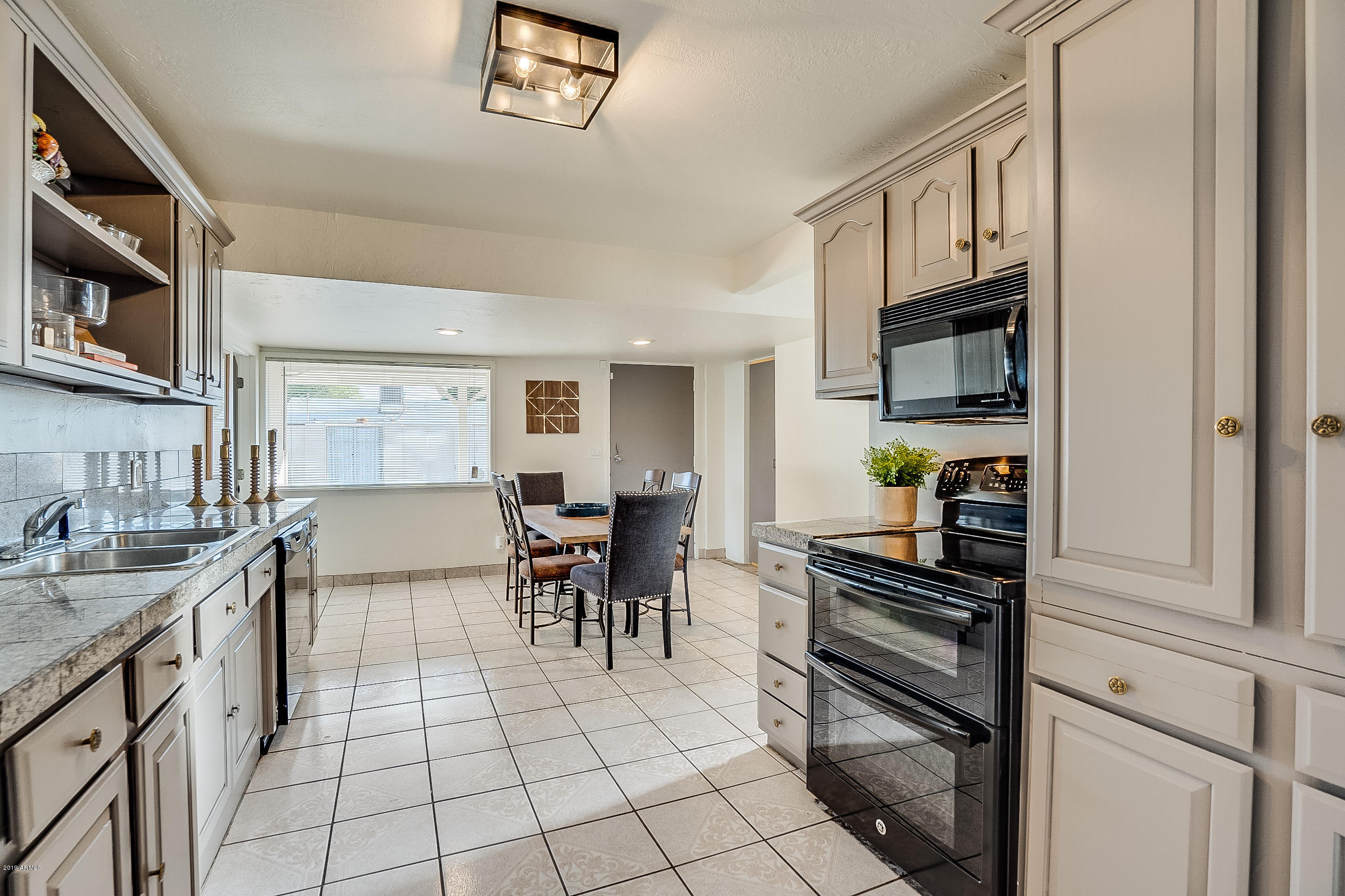 3003 West Bethany Home Road Phoenix, AZ 85017 - Photo 19 of 30 Double Ovens