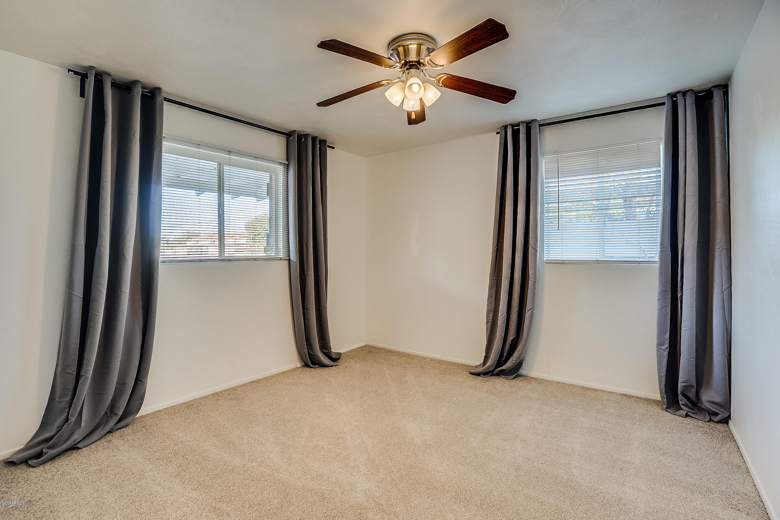 3003 West Bethany Home Road Phoenix, AZ 85017 - Photo 20 of 30 Bedroom 1