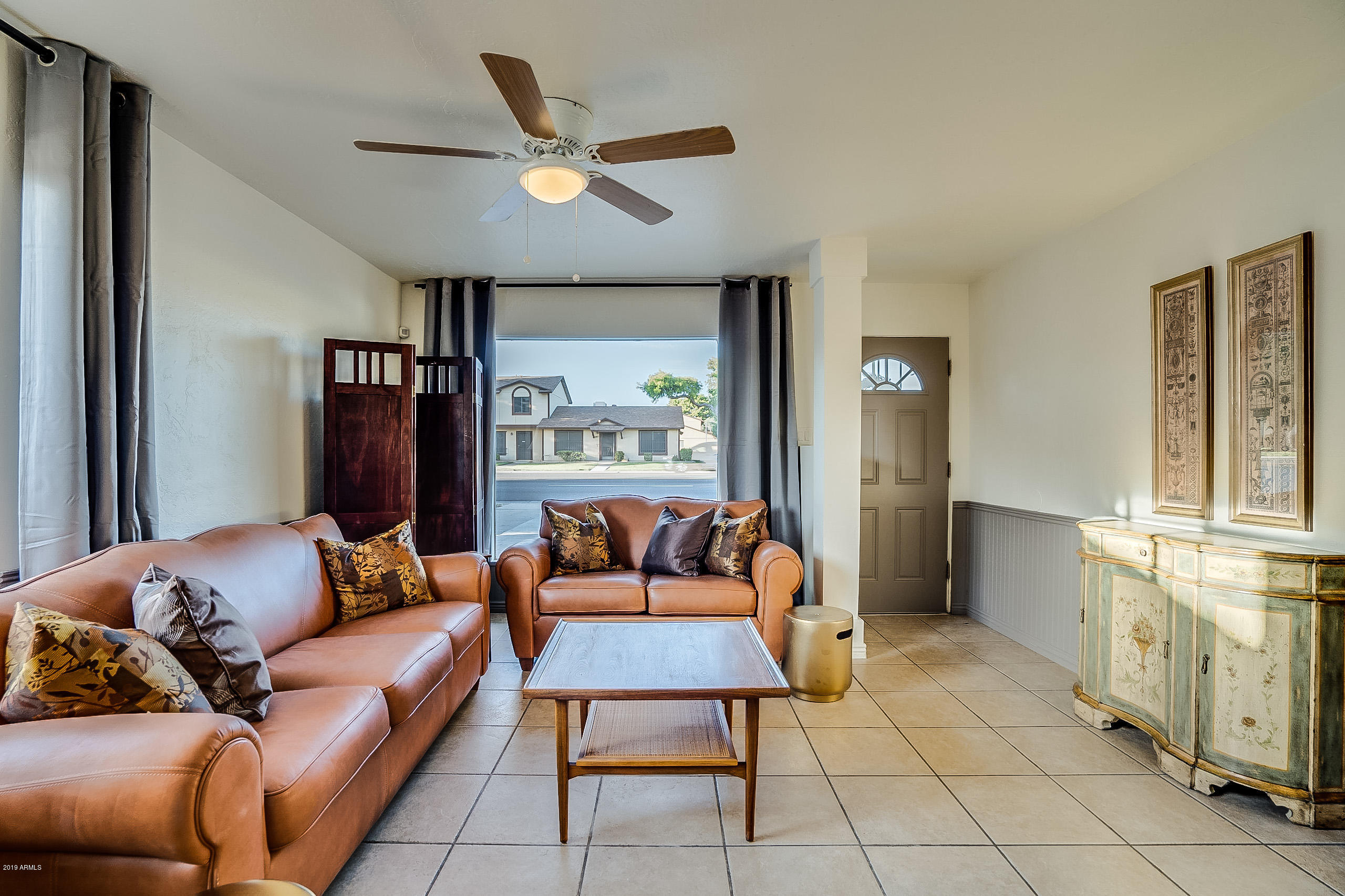 3003 West Bethany Home Road Phoenix, AZ 85017 - Photo 8 of 30 Living Room