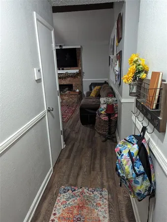 $2,200 | 422 Thoreau Lane, Euless, TX 76039