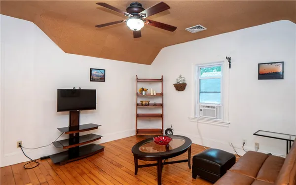 $2,400 | 12 Belair Avenue, Unit 3, Providence, RI 02906