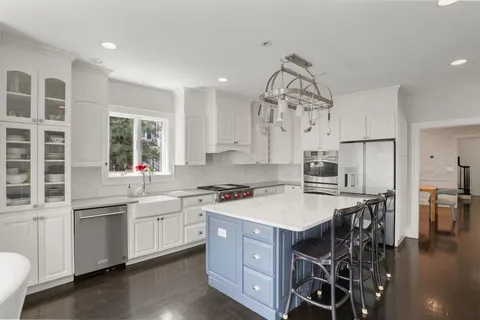 $1,650,000 | 12 Shawmut Avenue, Wayland, MA 01778