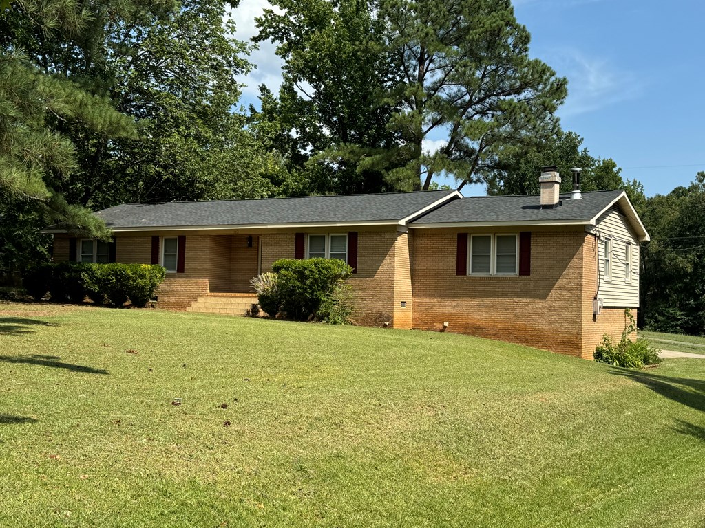 302 Lake Forest Road Greenwood, SC 29649 - Photo 22 of 25 Gallery Image 22