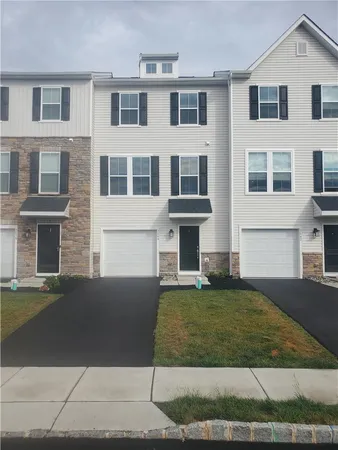 $2,800 | 7640 Clayton Avenue, Coopersburg, PA 18036