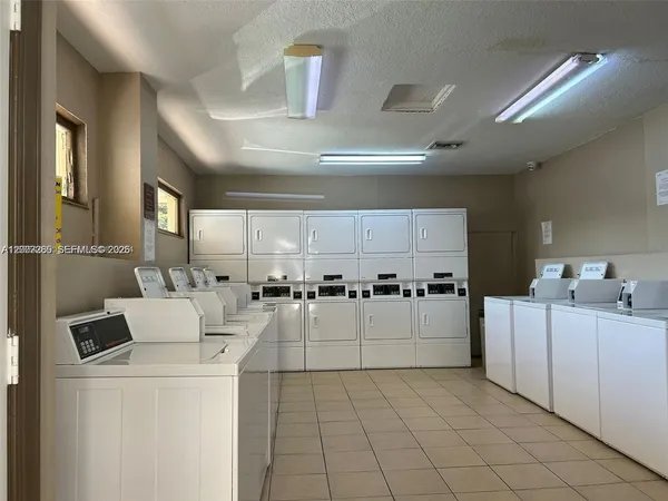 $1,850 | 1800 Sans Souci Boulevard, Unit 315, North Miami, FL 33181