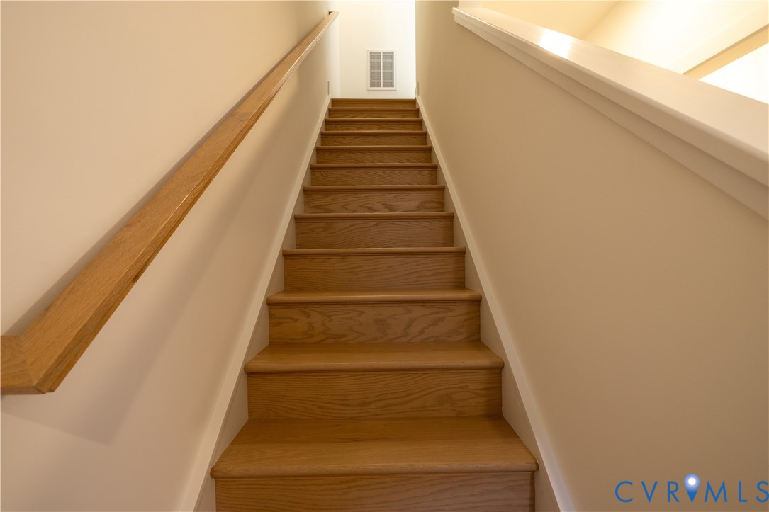 15309 Sunray Alley Chesterfield, VA 23832 - Photo 14 of 50 a view of entryway