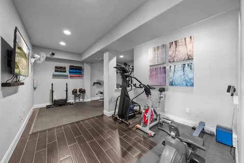 $1,089,000 | 108 Whitley Drive, Austin, TX 78738