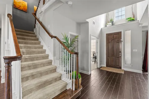 $1,089,000 | 108 Whitley Drive, Austin, TX 78738