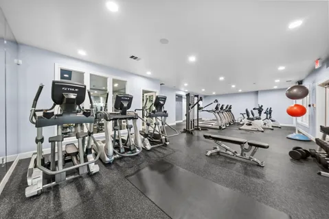 $1,089,000 | 108 Whitley Drive, Austin, TX 78738