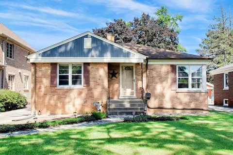 $524,999 | 479 North Elm Avenue, Elmhurst, IL 60126