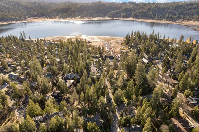 $1,235,000 | 53875 Dogwood Creek Drive, Bass Lake, CA 93604