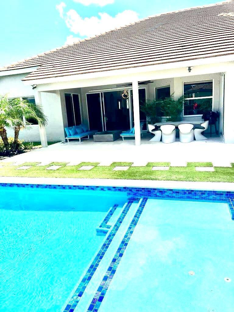 21510 Halstead Drive Boca Raton, FL 33428 - Photo 4 of 28 Pool