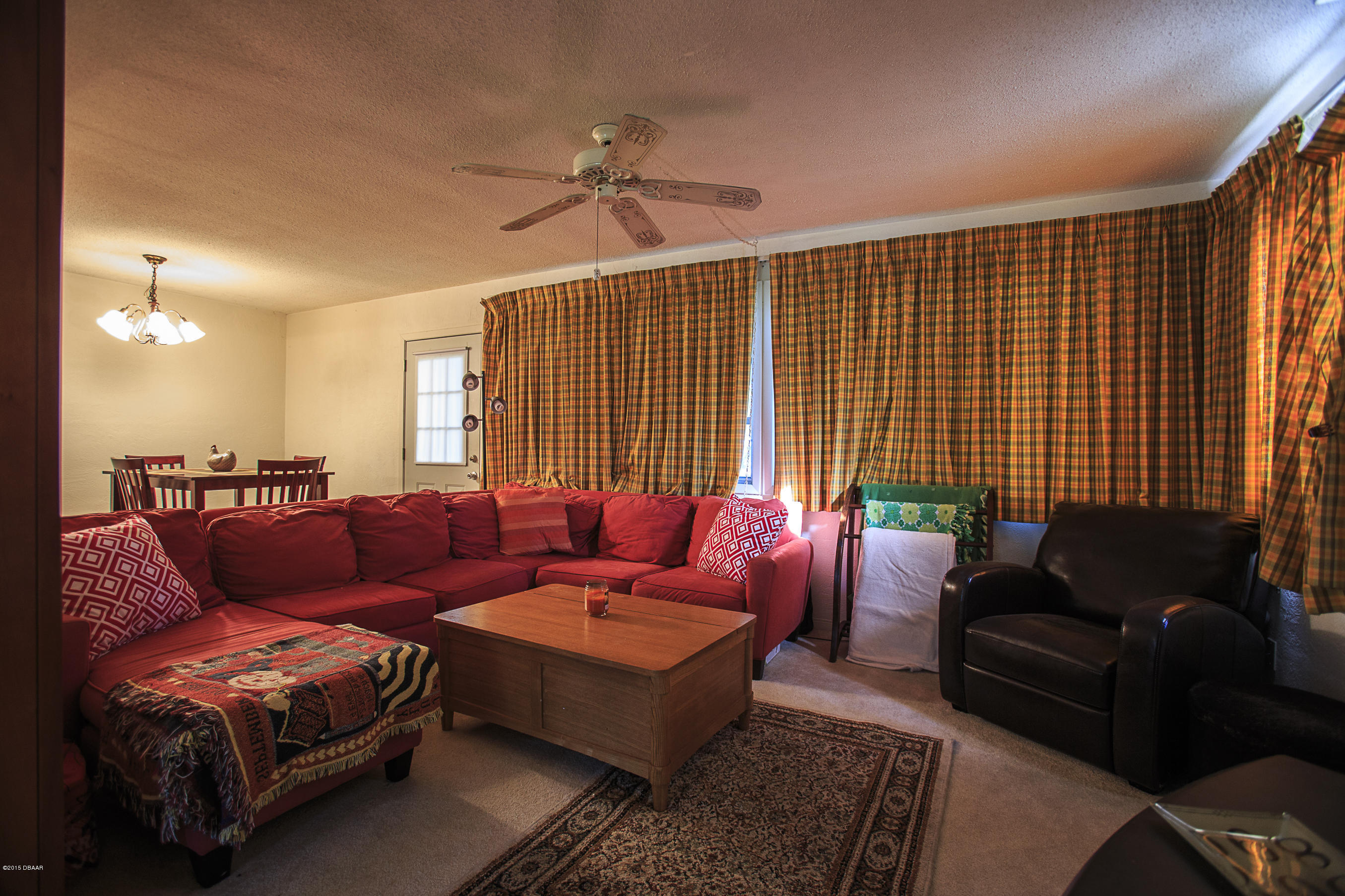 840 Pineapple Road South Daytona, FL 32119 - Photo 2 of 11 Living Room