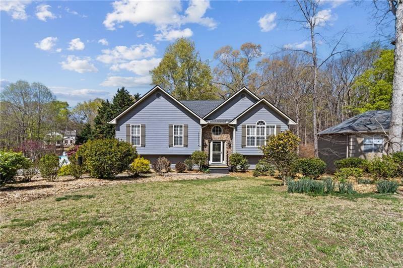 6604 Windbrook Way Flowery Branch, GA 30542 - Photo 3 of 64