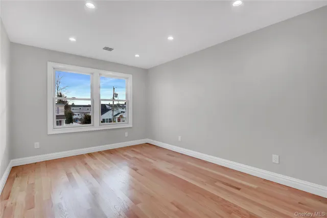 $1,350,000 | 124 Mckinley Avenue, North Bellmore, NY 11710