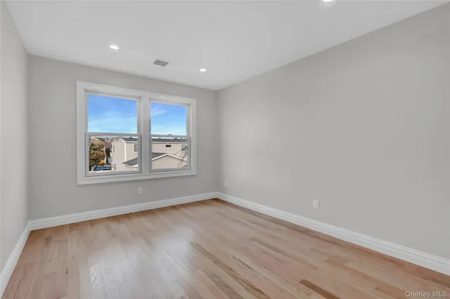 $1,350,000 | 124 Mckinley Avenue, North Bellmore, NY 11710