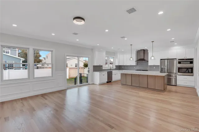 $1,350,000 | 124 Mckinley Avenue, North Bellmore, NY 11710