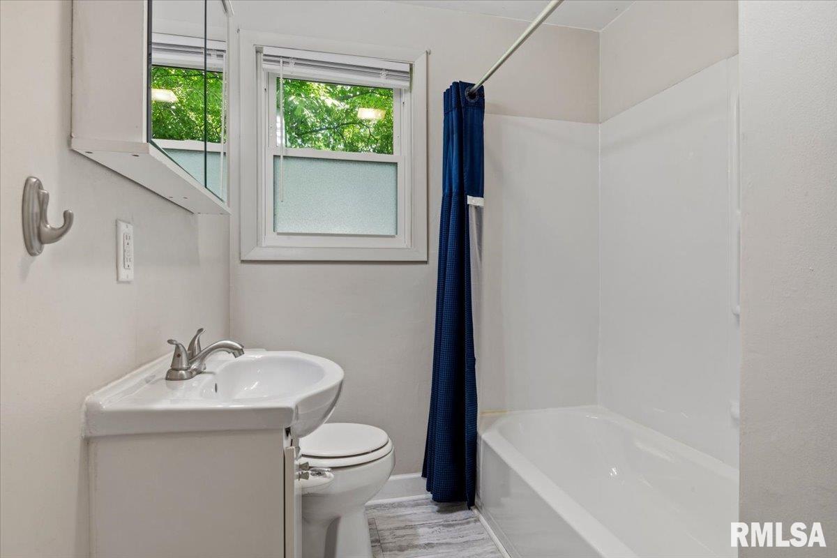 3211 South 3rd Street Springfield, IL 62703 - Photo 11 of 32