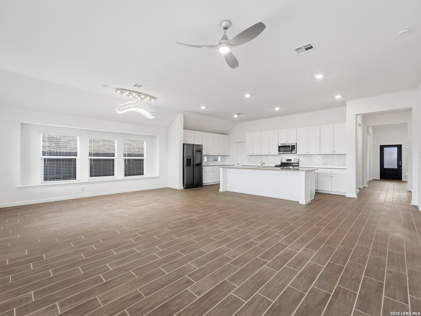 6068 Draw Loop Bulverde, TX 78163 - Photo 14 of 33 Gallery Image 14