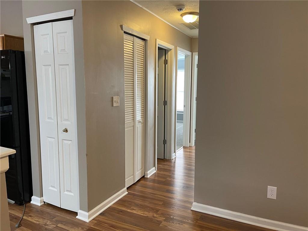 5720 Decatur Ridge Drive Indianapolis, IN 46221 - Photo 7 of 15 Gallery Image 7