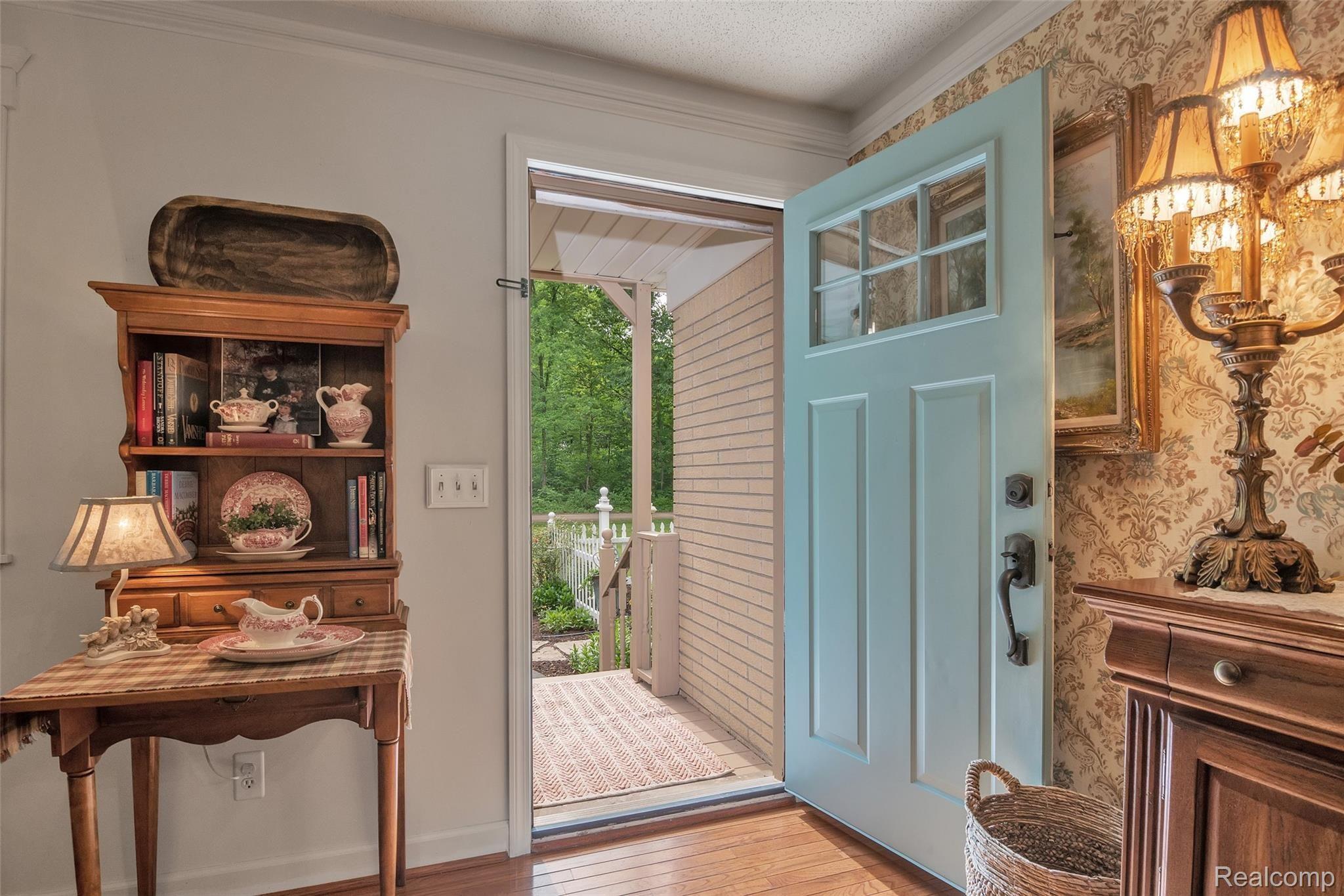 27117 Bell Road New Boston, MI 48164 - Photo 13 of 49 06-27117-Bell-Rd-WindowStill-Real-Estate-Photography-6.jpg
