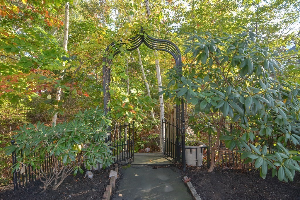 15 Bow Ridge Road Lynn, MA 01904 - Photo 34 of 35 Gallery Image 34