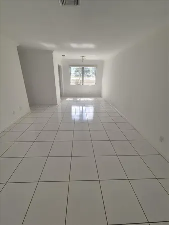 $1,790 | 3518 Taylor Street, Unit 6, Hollywood, FL 33021