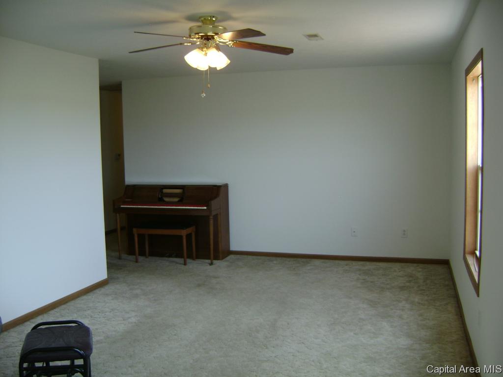 2437 Basil Drive Springfield, IL 62707 - Photo 26 of 36