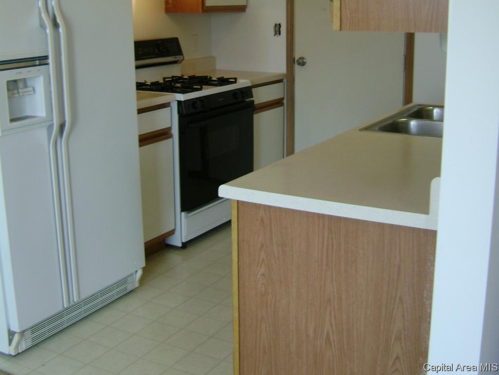 2437 Basil Drive Springfield, IL 62707 - Photo 10 of 36