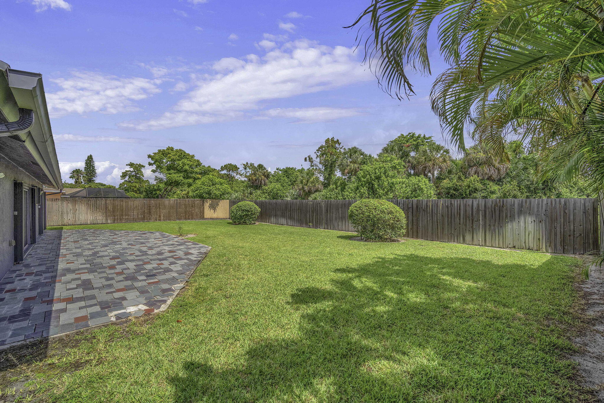 223 Bobwhite Road Royal Palm Beach, FL 33411 - Photo 32 of 38 24-web-or-mls-DSC02544