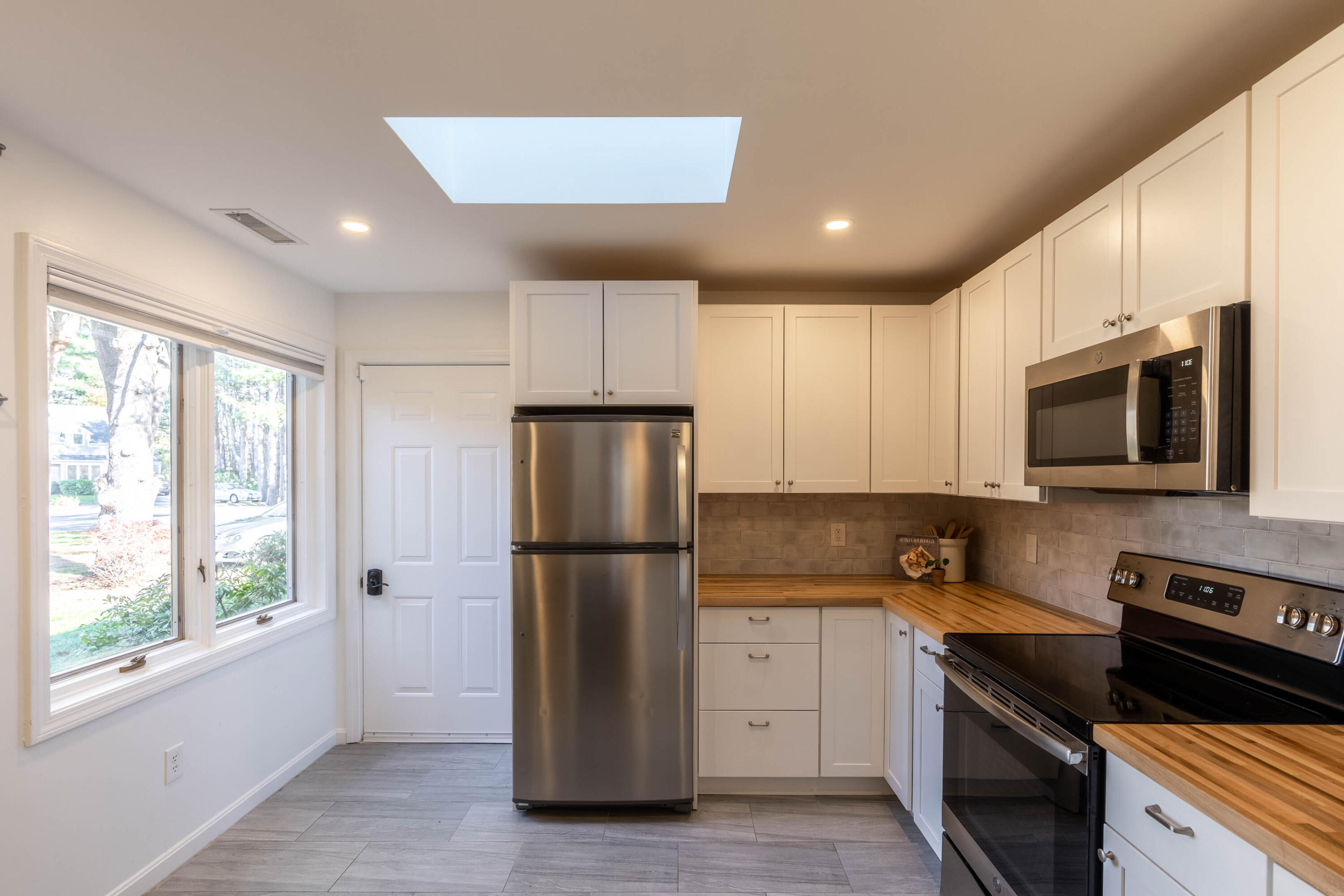 24 Foreside Common Road, Unit 24 Falmouth, ME 04105 - Photo 16 of 68 11-1st Floor-6