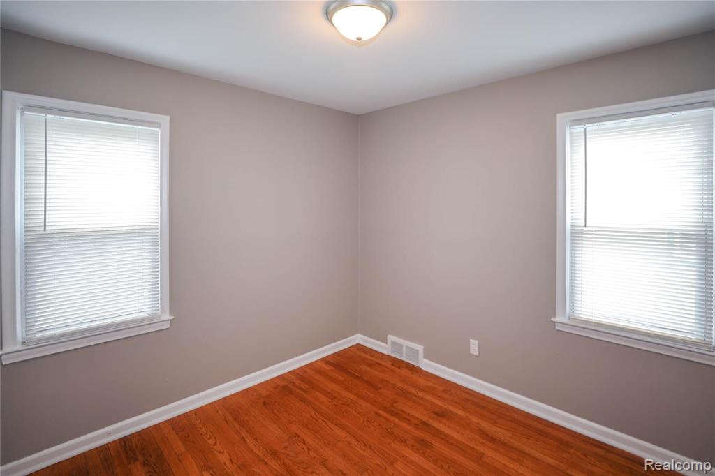 1334 East 10 Mile Road Ferndale, MI 48220 - Photo 14 of 29
