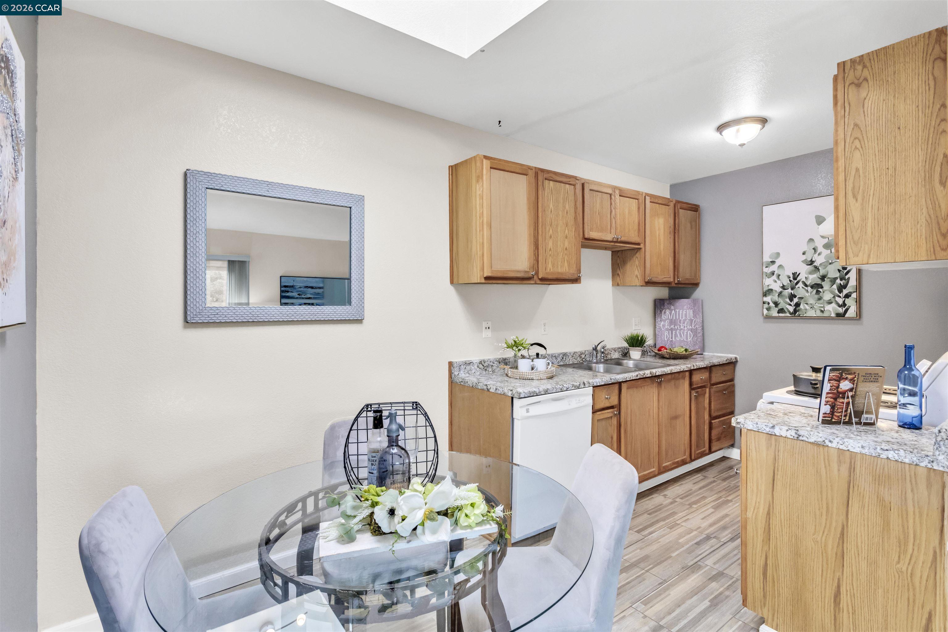 952 Mission Road South San Francisco, CA 94080 - Photo 2 of 30