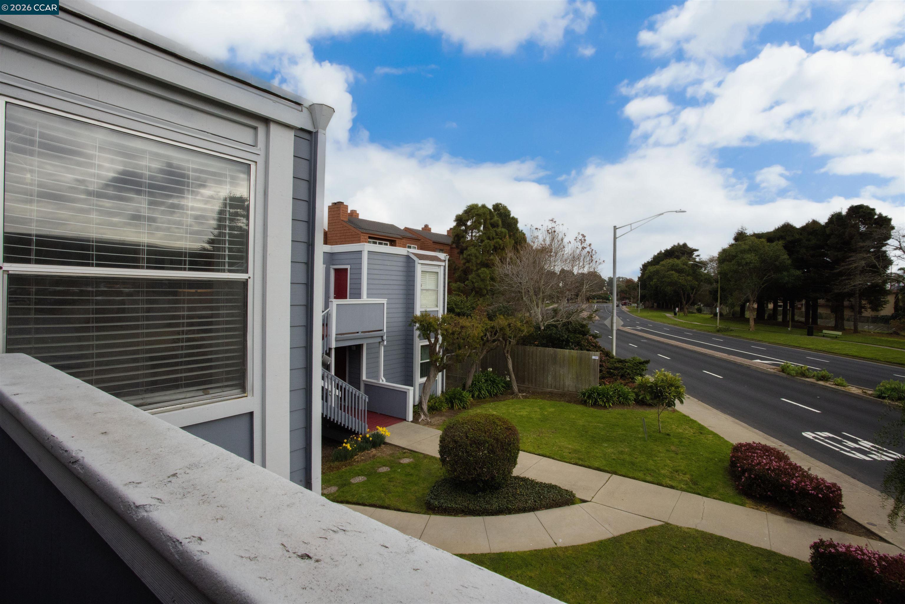 952 Mission Road South San Francisco, CA 94080 - Photo 22 of 30