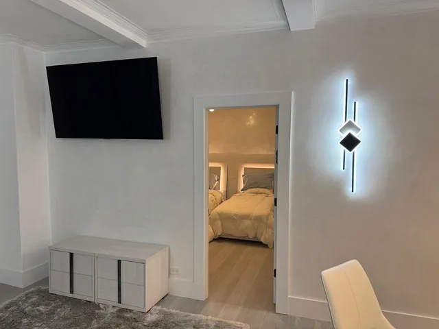 $999,000 | 595 West End Avenue, Unit 3D | Upper West Side