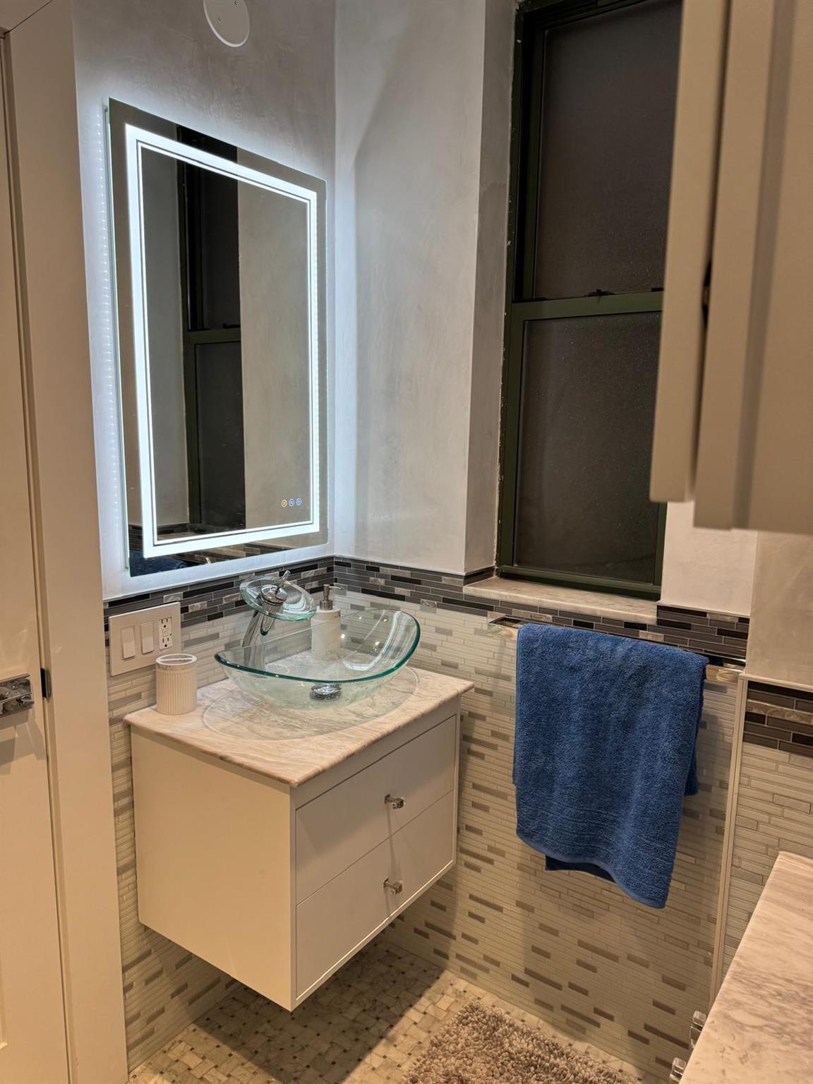 595 West End Avenue, Unit 3D Manhattan, NY 10024 - Photo 8 of 28 Bathroom with tile patterned floors and vanity
