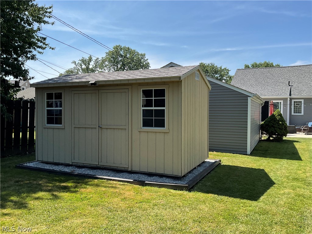 31910 Dickerson Road Willowick, OH 44095 - Photo 23 of 27