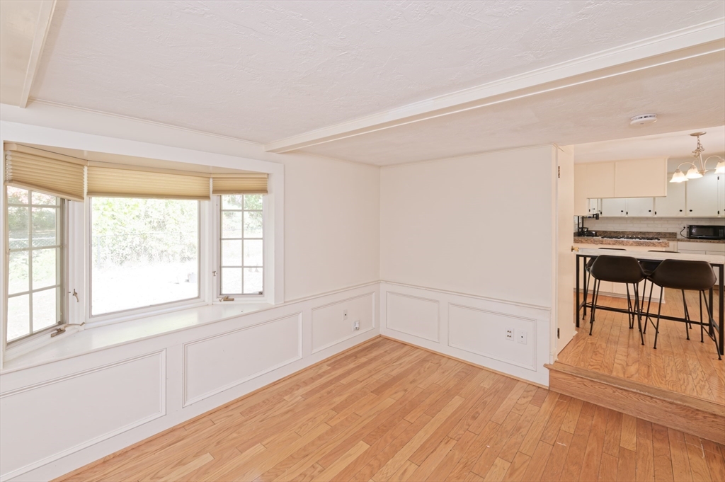 32 Colonial Way Holliston, MA 01746 - Photo 16 of 36 Gallery Image 16