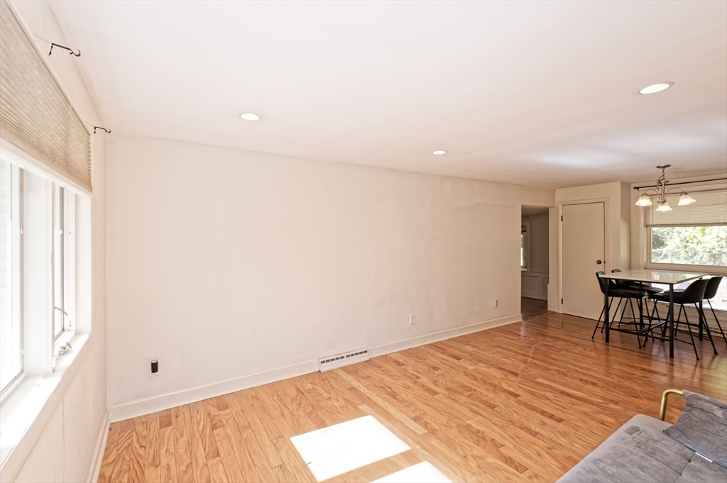 32 Colonial Way Holliston, MA 01746 - Photo 19 of 36 Gallery Image 19