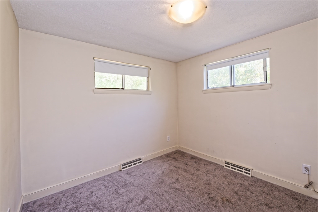 32 Colonial Way Holliston, MA 01746 - Photo 25 of 36 Gallery Image 25