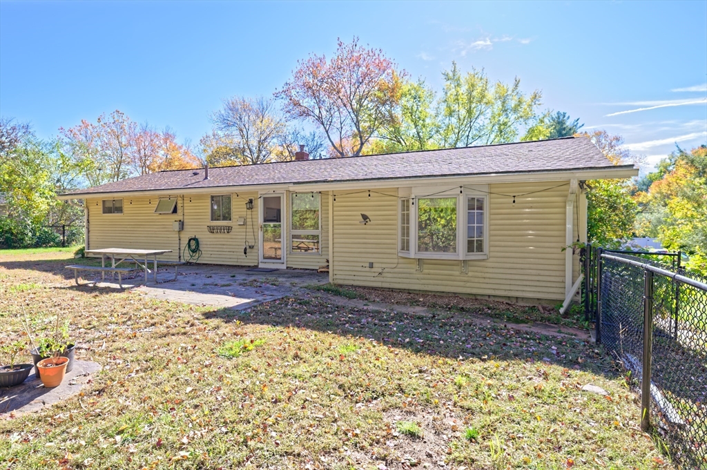 32 Colonial Way Holliston, MA 01746 - Photo 26 of 36 Gallery Image 26