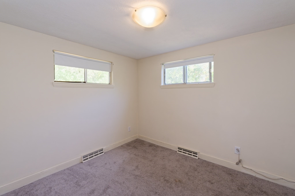 32 Colonial Way Holliston, MA 01746 - Photo 27 of 36 Gallery Image 27