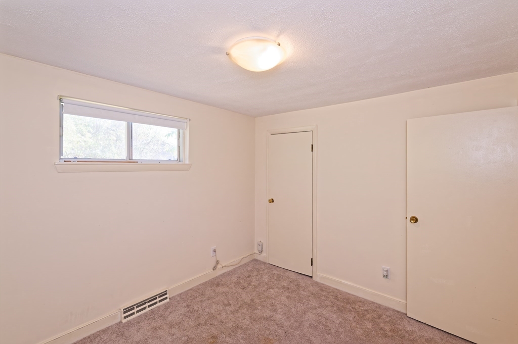 32 Colonial Way Holliston, MA 01746 - Photo 28 of 36 Gallery Image 28