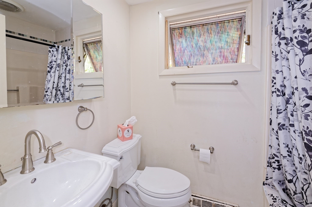 32 Colonial Way Holliston, MA 01746 - Photo 31 of 36 Gallery Image 31