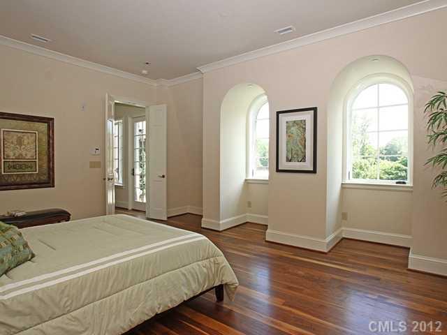 184 Cherokee Road, Unit F Charlotte, NC 28207 - Photo 11 of 16 Gallery Image 11