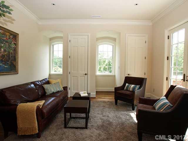 184 Cherokee Road, Unit F Charlotte, NC 28207 - Photo 16 of 16 Gallery Image 16