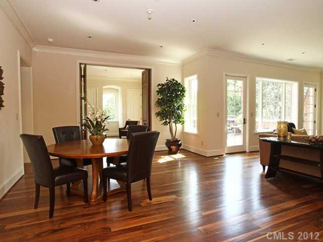 184 Cherokee Road, Unit F Charlotte, NC 28207 - Photo 3 of 16 Gallery Image 3