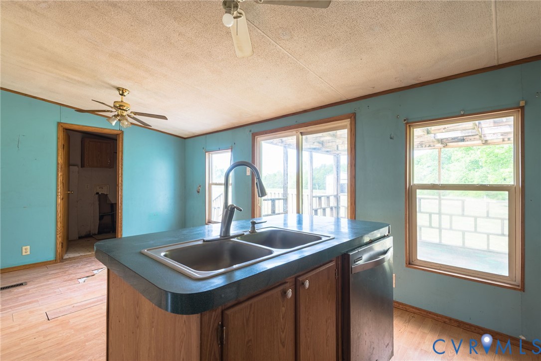 178 Lindsay Road Pamplin, VA 23958 - Photo 16 of 42