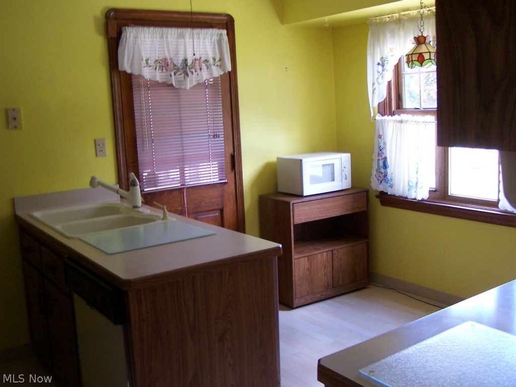 7533 York Road Cleveland, OH 44130 - Photo 13 of 23